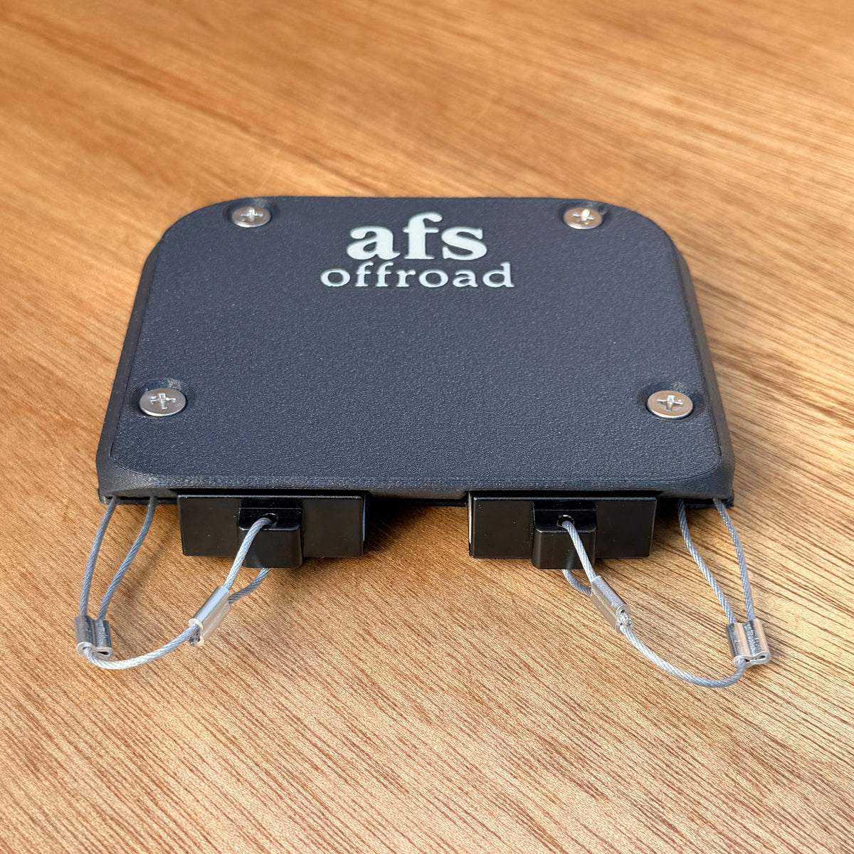 Double Anderson Plug Surface Mount mounted with Anderson plugs installed