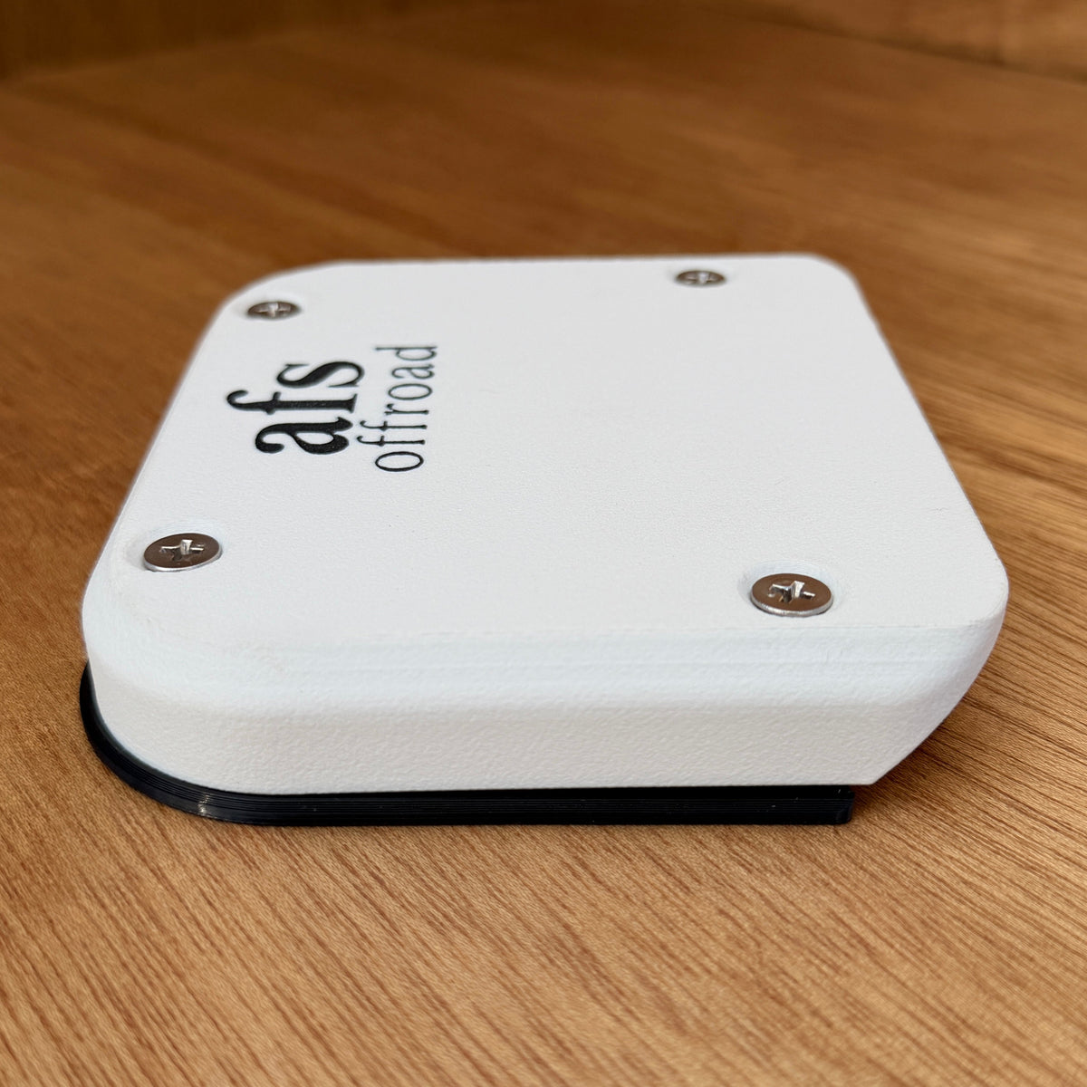 Double Anderson Plug Surface Mount – side view showing cable clearance