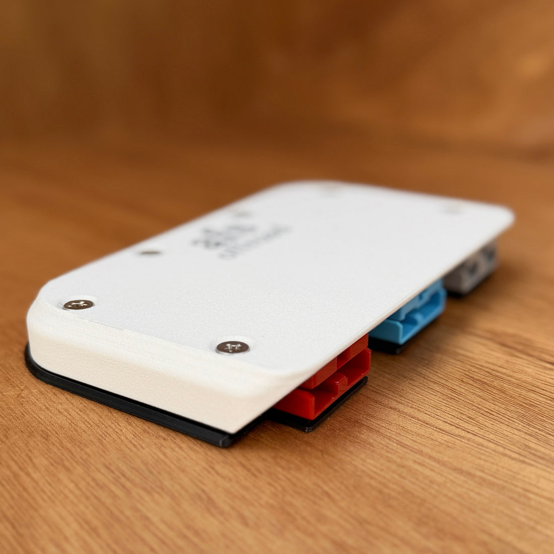 Triple Anderson Plug Surface Mount – front view