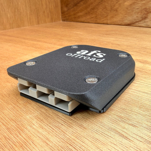 3 Pole Anderson Plug Surface Mount – front view