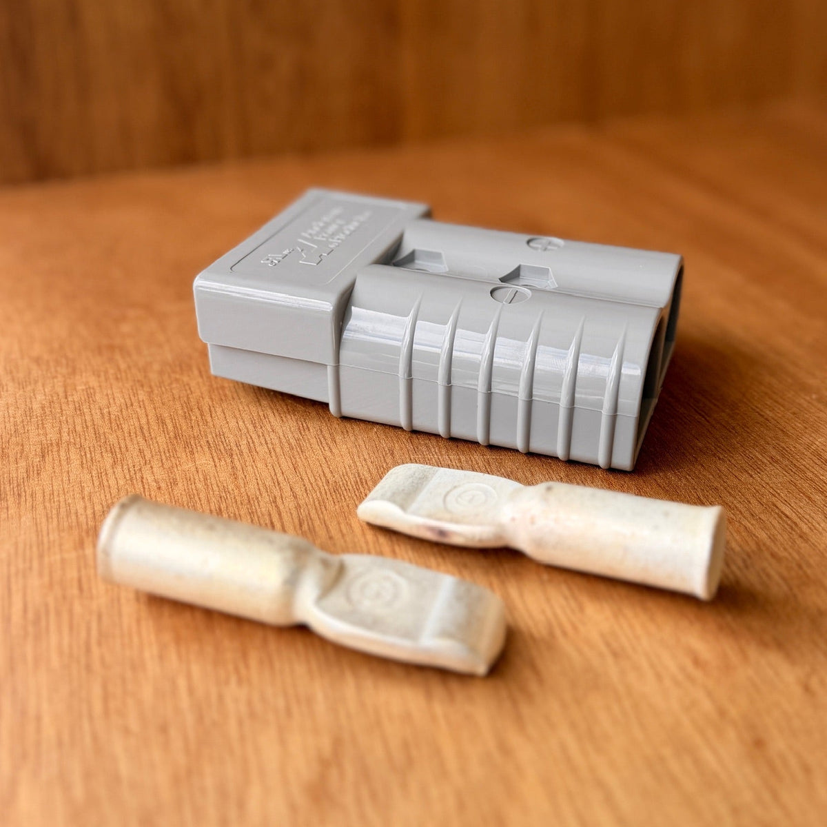 Genuine Anderson SB350 plug kit in grey, 350A connector